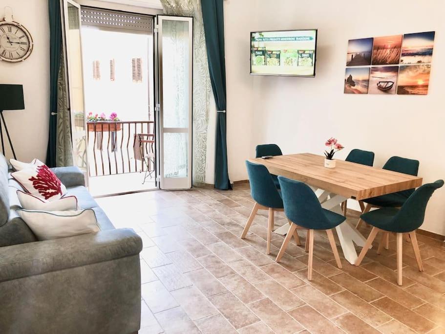 Maddy House - 50 Mt Dal Mare Villa Porto Santo Stefano  Exterior foto